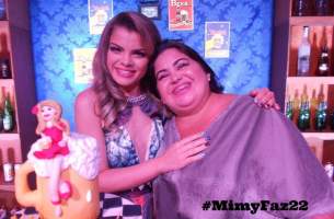 22 anos Yasmim