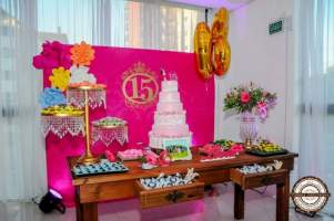 Lvia 15 anos - Saint Haus Espao Festas e Eventos - Novo Hamburgo