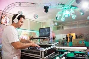 O t�o esperado 15 anos ? Top 7 de m�sicas para o momento da valsa!