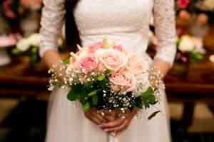 Você sabia que o buquê de flores da noiva é uma tradição que vem desde a Grécia antiga?