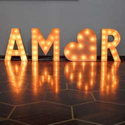 Um toque de luz no casamento!