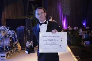Studio Rainer Telini Fotografia recebe o Prmio Qualidade Brasil 2014
