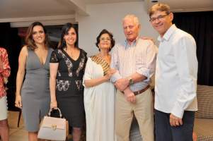 PESSOAS ESPECIAIS MERECEM MVEIS ESPECIAIS