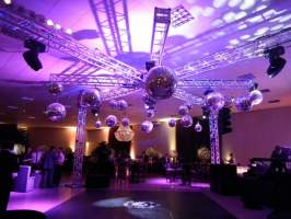 DJ Tlio Max:Tenha o melhor da msica para a sua festa!