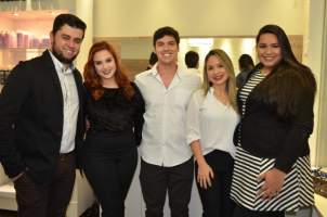 VITORELLI COSMTICOS & STUDIO KARINE GARONCE 
