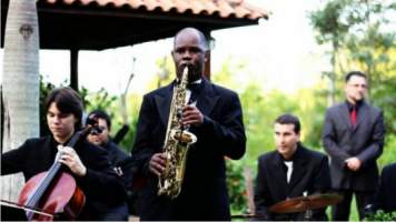 Casamento ao som do sax de Paulo Moreira