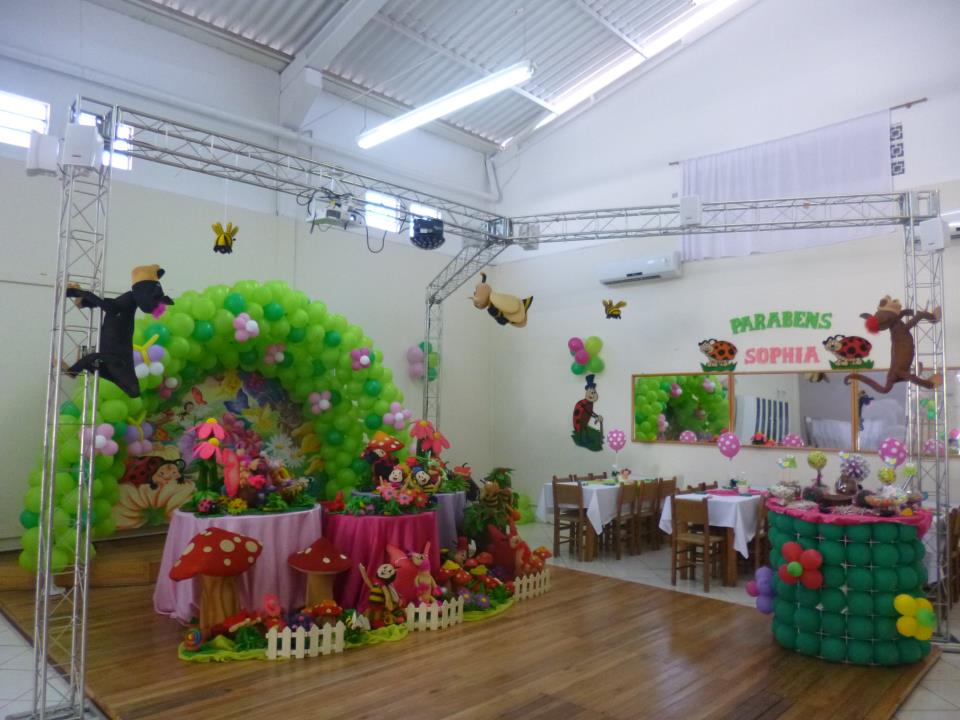 Salo para festas infantis com brinquedos